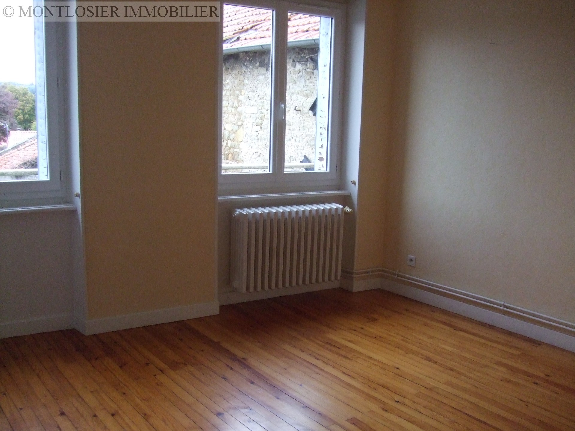 Appartement à vendre, AIGUEPERSE, 98,87 m², 3 pièces